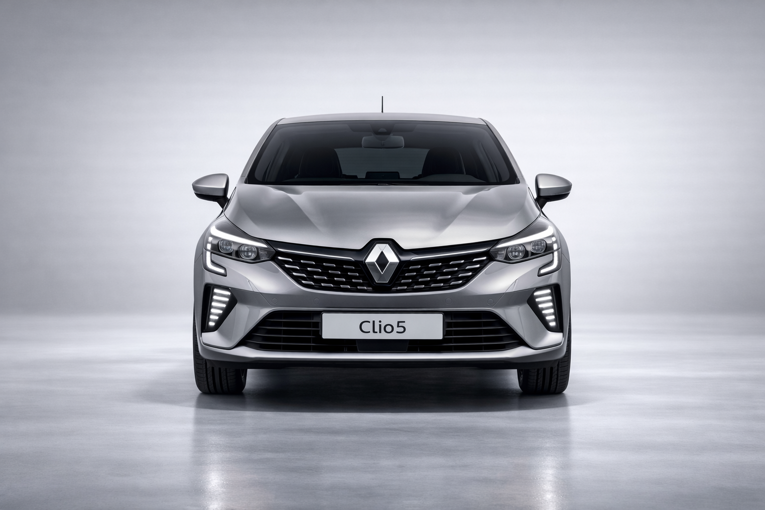 Renault Clio - view 1